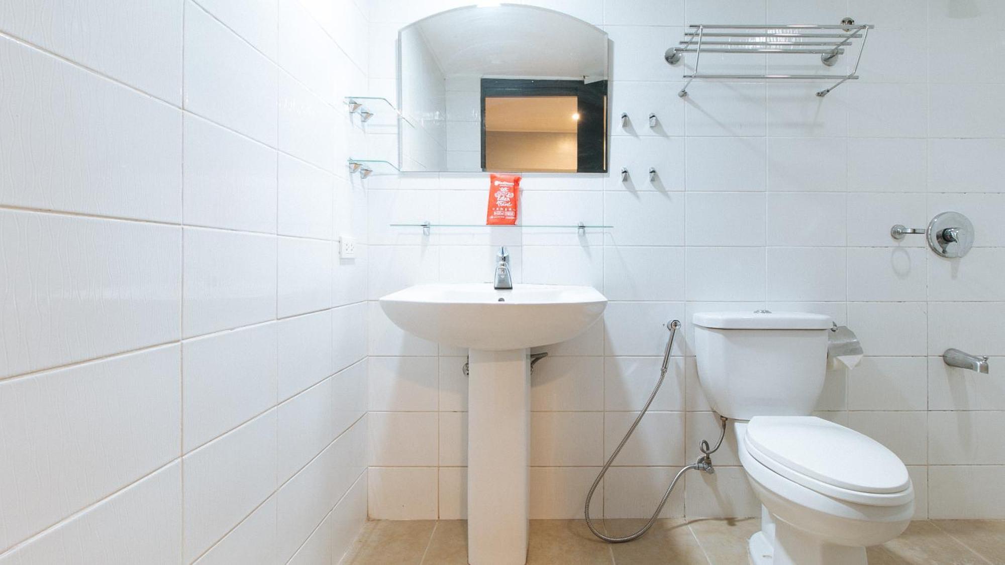 Reddoorz At Dbuilders Rooms Bangkal Makati Makati City Ngoại thất bức ảnh