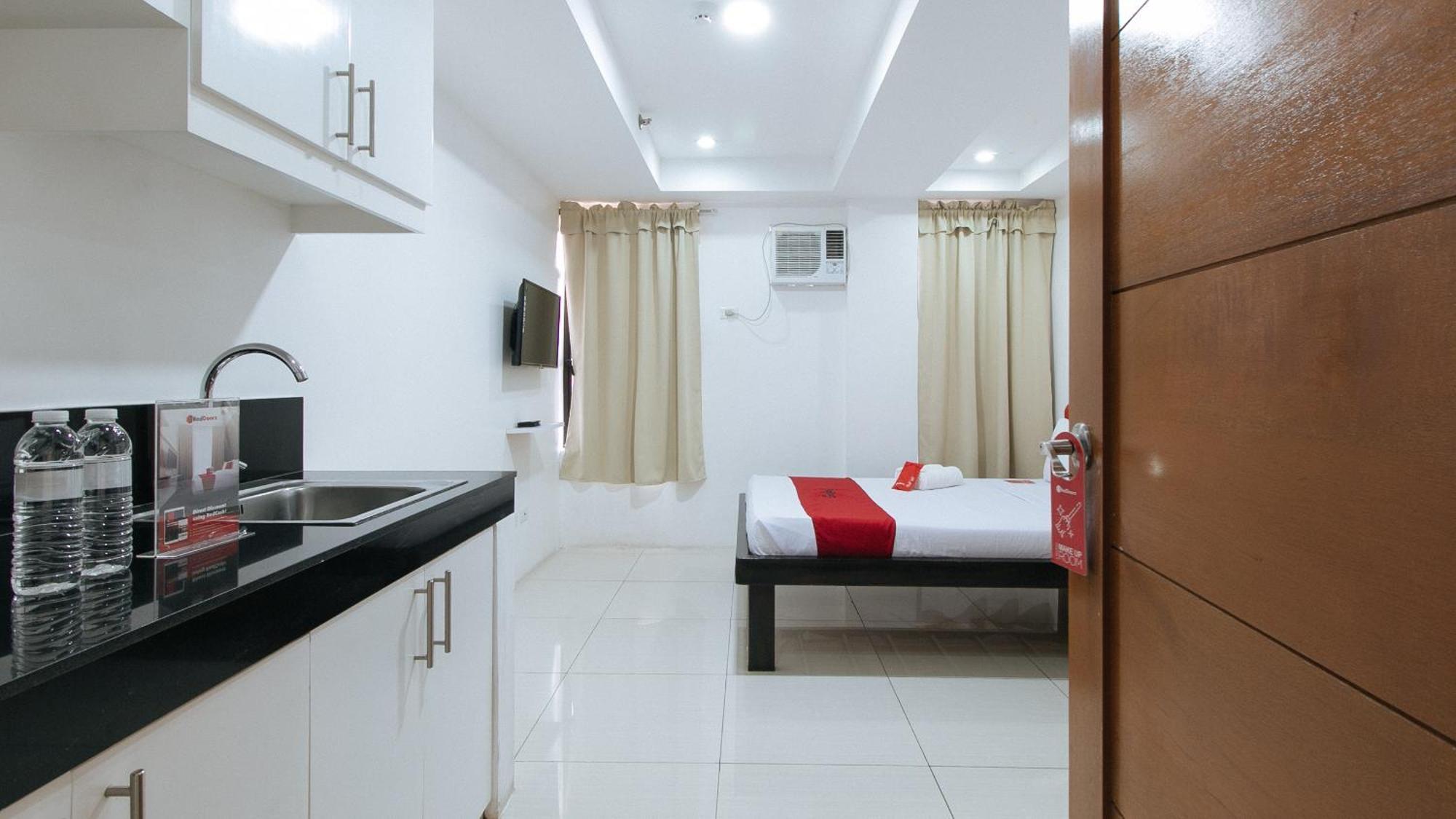 Reddoorz At Dbuilders Rooms Bangkal Makati Makati City Ngoại thất bức ảnh