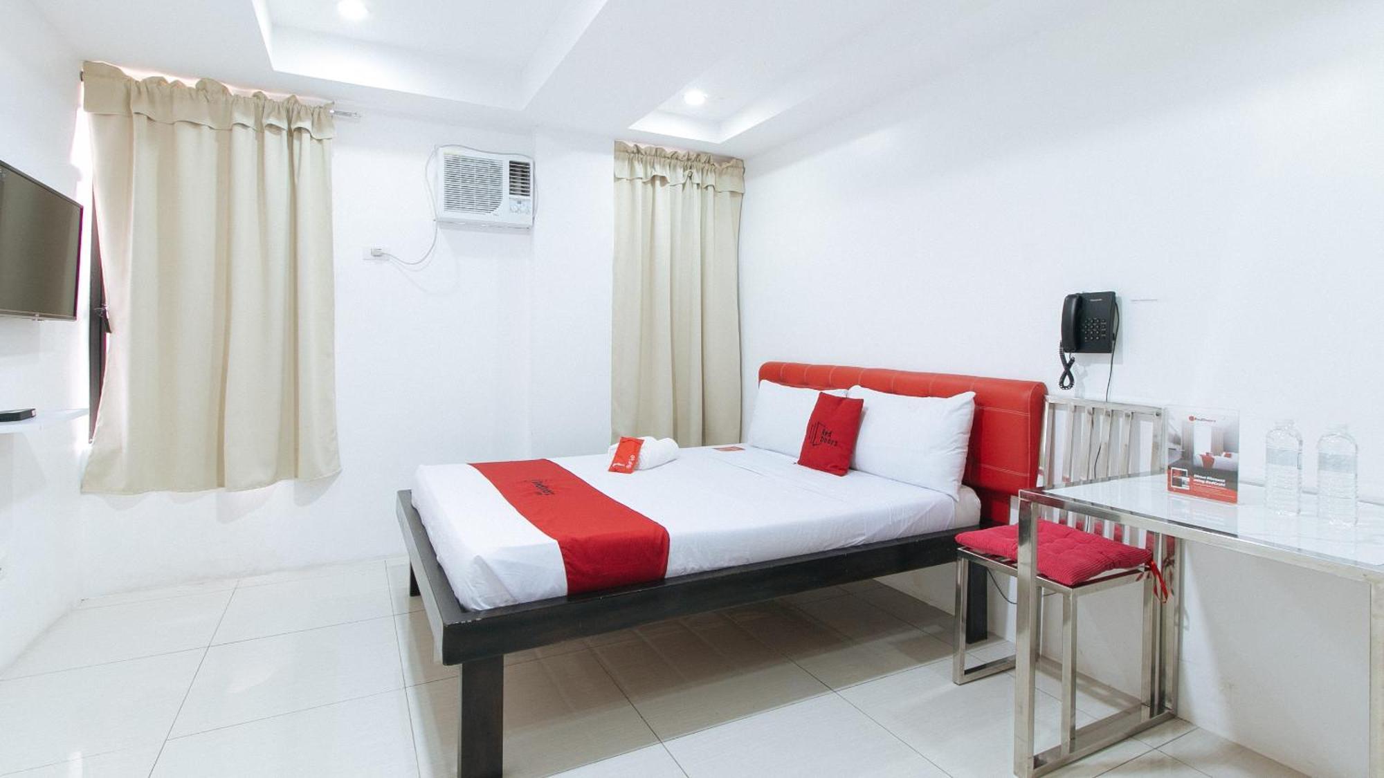 Reddoorz At Dbuilders Rooms Bangkal Makati Makati City Ngoại thất bức ảnh