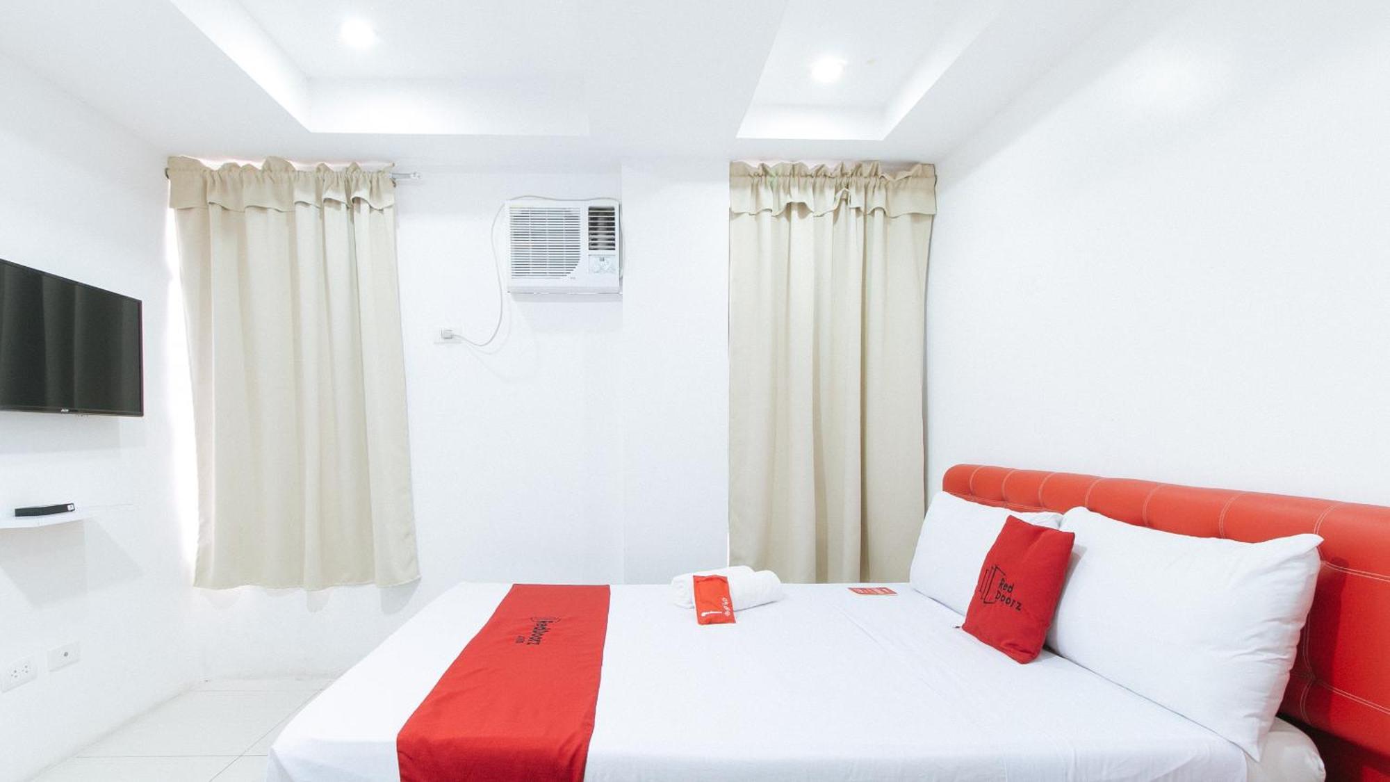 Reddoorz At Dbuilders Rooms Bangkal Makati Makati City Ngoại thất bức ảnh
