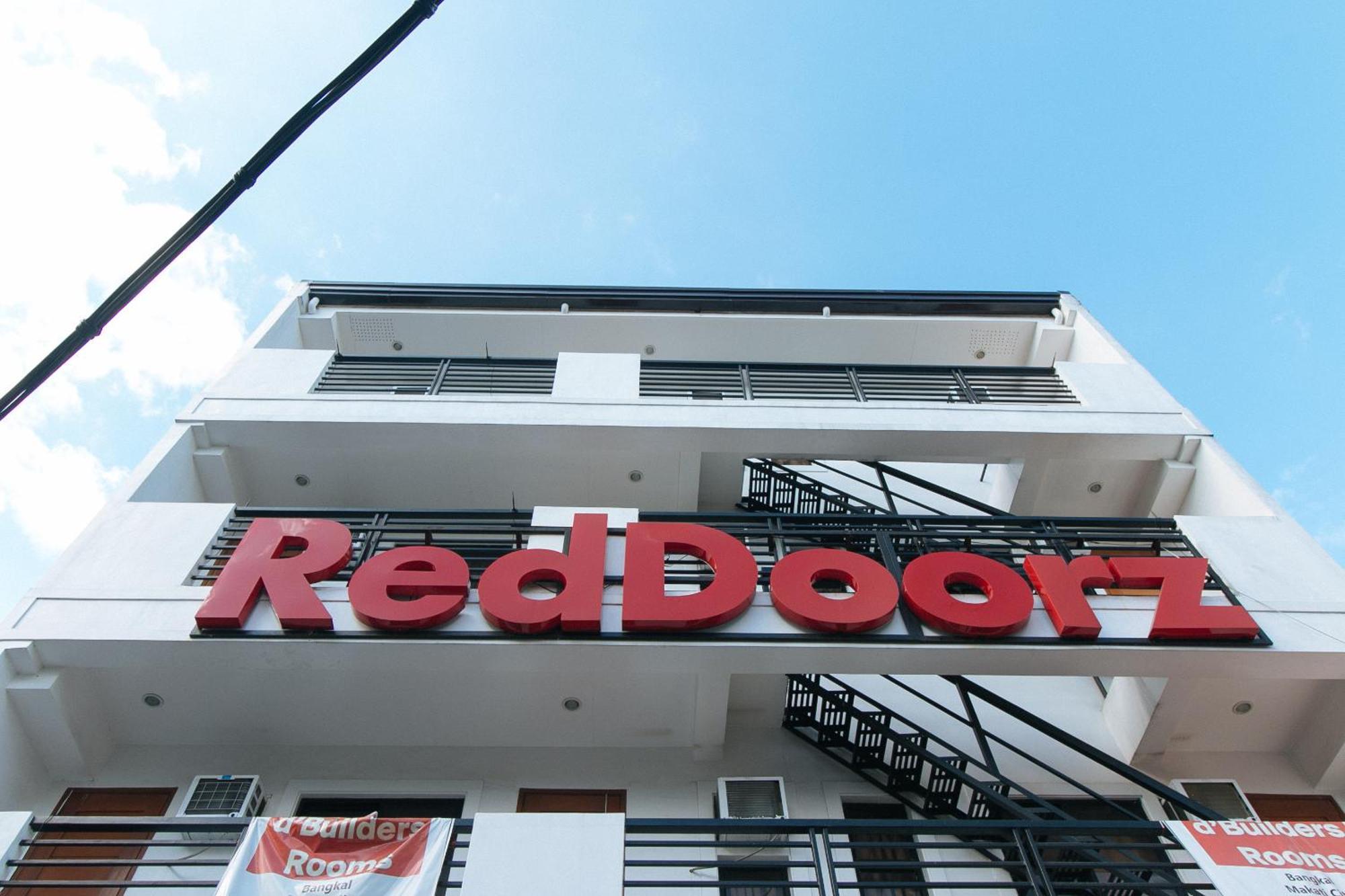 Reddoorz At Dbuilders Rooms Bangkal Makati Makati City Ngoại thất bức ảnh