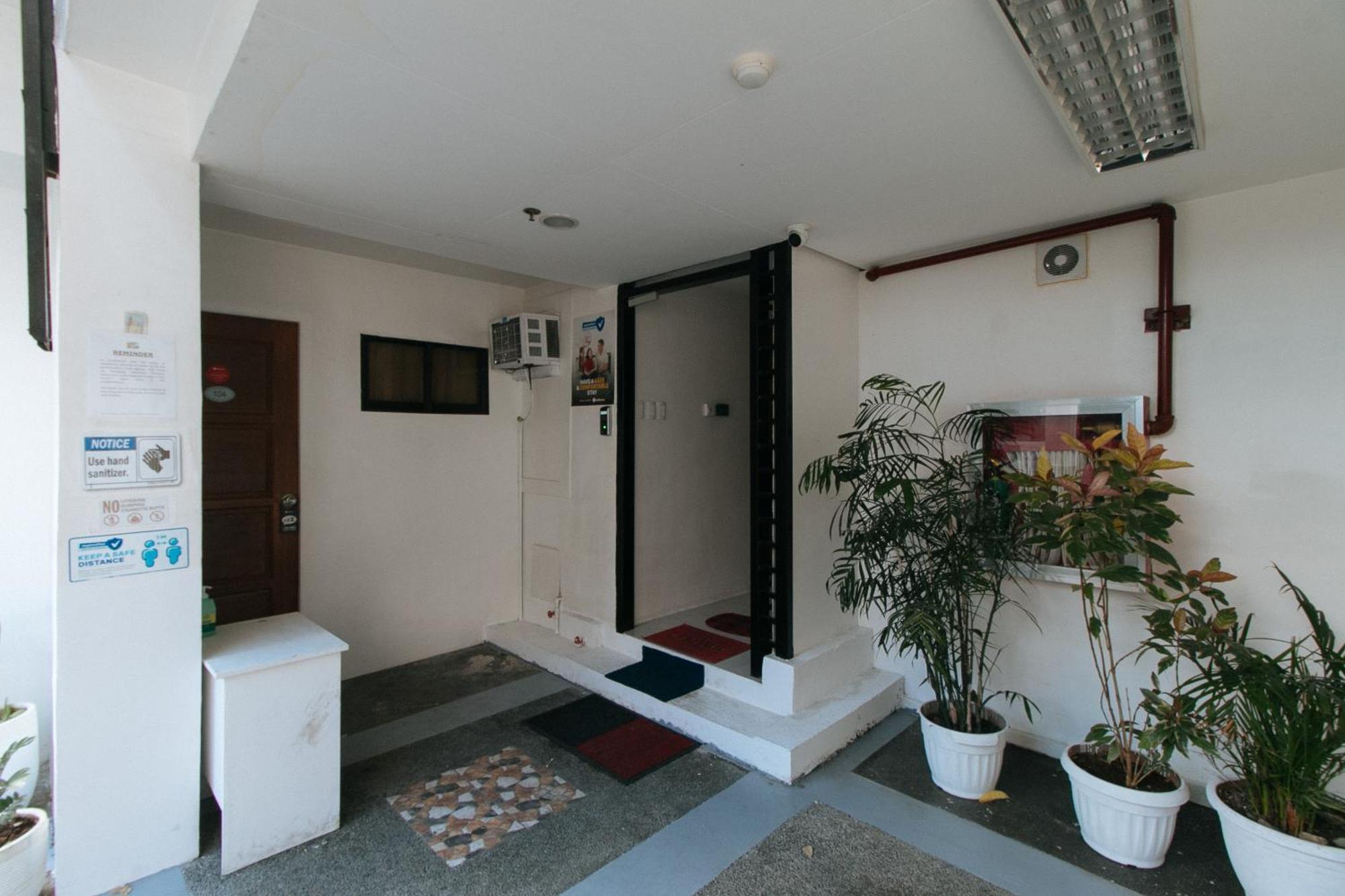 Reddoorz At Dbuilders Rooms Bangkal Makati Makati City Ngoại thất bức ảnh