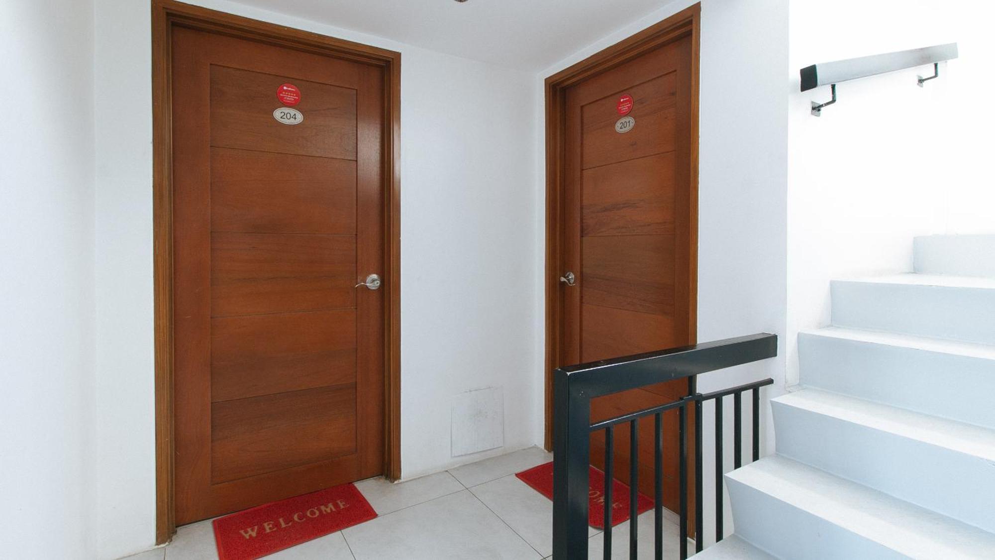 Reddoorz At Dbuilders Rooms Bangkal Makati Makati City Ngoại thất bức ảnh