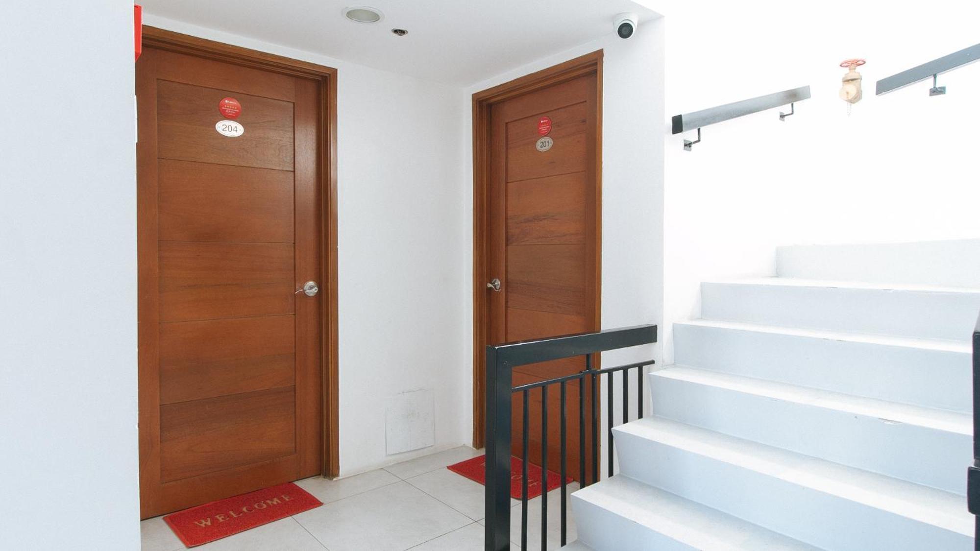 Reddoorz At Dbuilders Rooms Bangkal Makati Makati City Ngoại thất bức ảnh